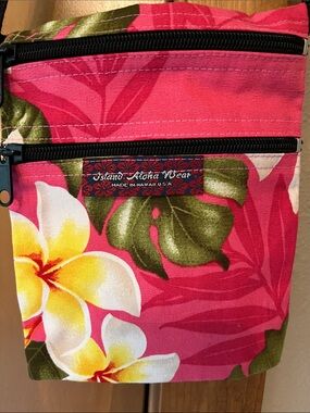Handmade by Island Aloha Wear in Hawaii, Cross Body bag.